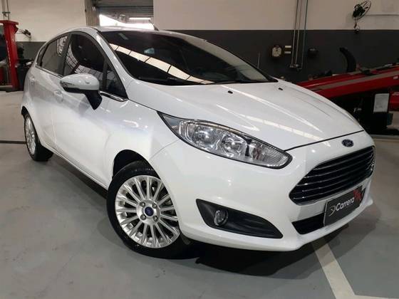 FORD FIESTA 1.6 TITANIUM HATCH 16V FLEX 4P POWERSHIFT FORD FIESTA 1.6 TITANIUM HATCH 16V FLEX 4P POWERSHIFT